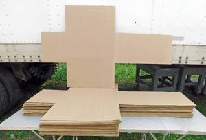 lot 229 image: Lot of 33 Corrugated Mailing Boxes