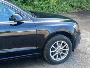 2010 Audi Q5 Quattro SUV
