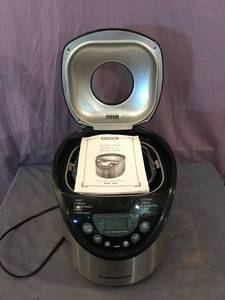 Breadman Bread Maker Model TR875