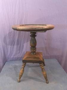 Wood Swivel Plant Stand