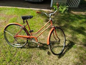Vintage Huffy Sea Trails Cruiser Bike