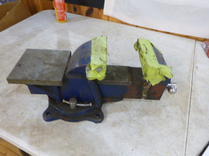Sword Fish Bench Vise