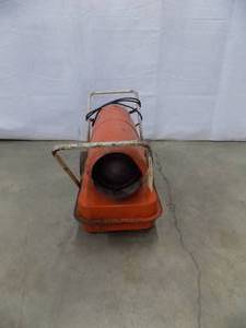 lot 9 image: Master Heater