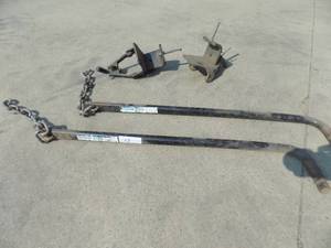 lot 13 image: Draw-Tite 350 Weight Distributing Bars & Brackets