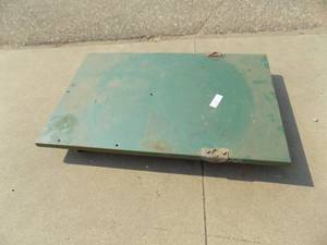 lot 17 image: Cart on Casters Green