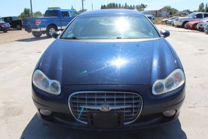 lot 14 image: 2004 Chrysler Concorde LXi