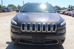 lot 18 image: 2015 Jeep Cherokee Limited 4x4 - 2 Owners - 77,707 MILES -
