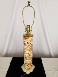 lot 41 image: Vintage Seashell Lamp