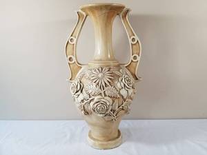 lot 89 image: Large Composite Vase