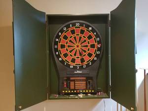 lot 113 image: Arachnid Dartboard