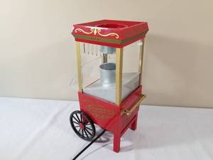 lot 118 image: Popcorn Machine