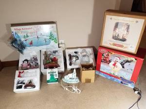 lot 121 image: Christmas Lot