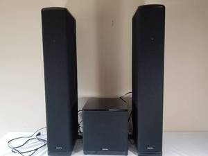 lot 125 image: Speakers and Subwoofer