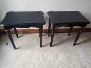 lot 144 image: Pair of Small Tables