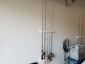 lot 162 image: 5 Fishing Poles