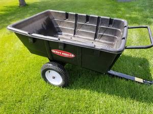 lot 181 image: Garden Tractor Trailer