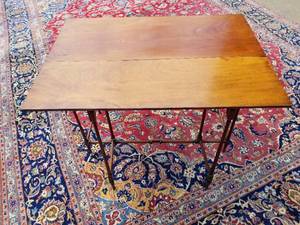 Very Fine Antique Gateleg Table