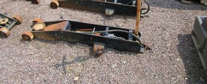 lot 6 image: Pneumatic 10 Ton Floor Jack