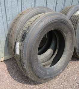 lot 19 image: (2) Bridgestone 29575 R 22.5 Recap Truck Tires