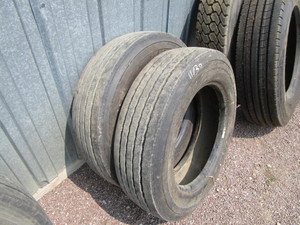 lot 25 image: (2) Goodyear 22570 R 19.5 Trailer Tires
