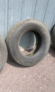 lot 26 image: Hankook 23575 R 17.5 Trailer Tire