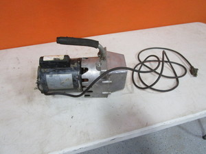 lot 44 image: Vacuum Pump