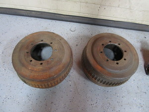 lot 57 image: Trailer Brake Drums