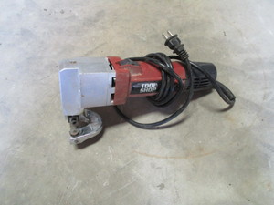 lot 77 image: Electric Sheet Metal Shears