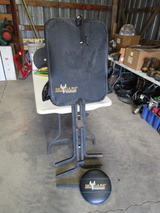 lot 79 image: Big Game Tree Stand
