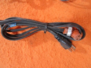 lot 42B image: (15) Block Heater Chords