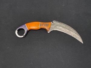Custom Damascus Steel Blade Karambit Knife