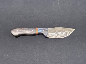 Custom Damascus Steel Blade Knife