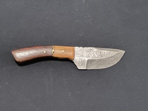 Custom Damascus Steel Blade Skinner Knife