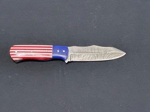 Custom Damascus Steel Blade Knife