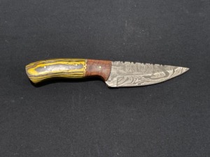 Custom Damascus Steel Blade Knife