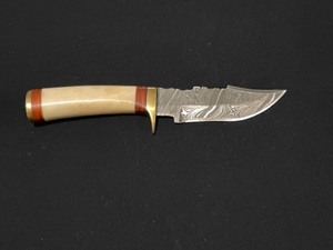 Custom Damascus Steel Blade Hunting Knife