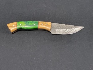 Custom Damascus Steel Blade Knife