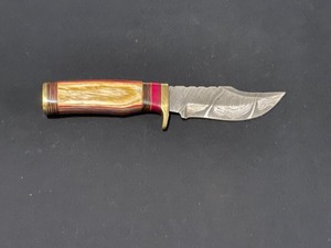Custom Damascus Steel Blade Hunting Knife