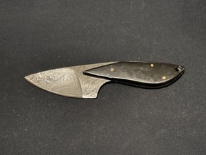 Custom Damascus Steel Blade Knife