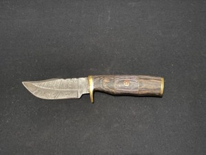 Custom Damascus Steel Blade Hunting Knife
