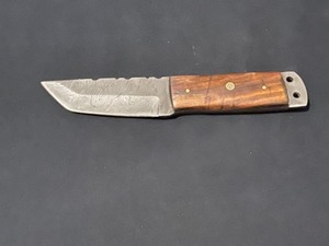 Custom Damascus Steel Blade Knife