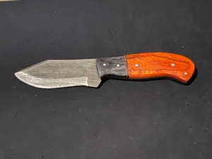 Custom Damascus Steel Blade Knife