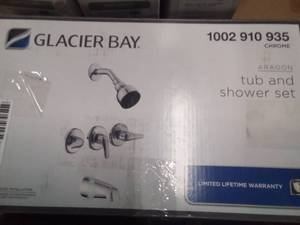Tub and shower set