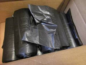 lot 68 image: Large Drawstring Garbage Bags