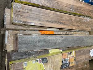 Pallet with 9 cases of assorted Wood Flooring review Pictures