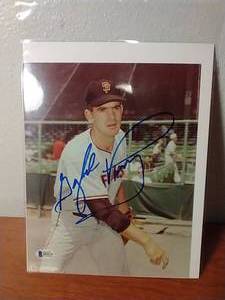 Signed Gaylord Perry Photo - wCOA