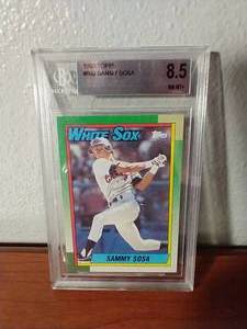 1990 Topps Sammy Sosa - Beckett 8.5