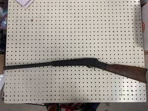 lot 5 image: Very Rare 1908 Colombian Cast Iron BB Gun