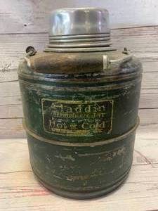 lot 19 image: Antique Aladdin Thermaware Thermos 12 Tall