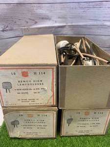 lot 28 image: Lot Of 30 Vintage Bryant Hemco Lamp Holders